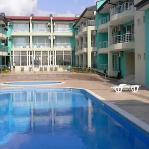 Hotel apartamentowy Private Studio 104 Nev Complex Sarafovo Near Beach & Airport Swimming Pool Free Parking